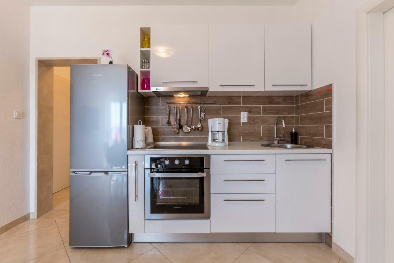 Apartments Petra Bol Zewnętrze zdjęcie
